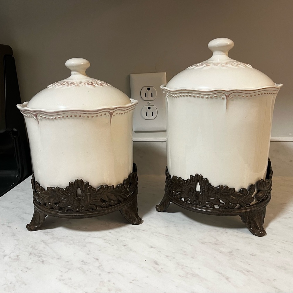 Jcp canisters Amberly way